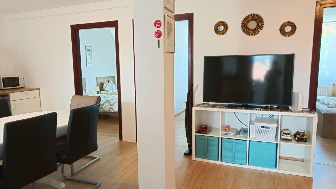 Hoke Lakas Apartment Sopron Bagian luar foto